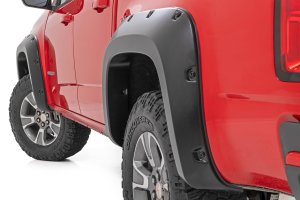 Chevrolet Colorado Fender Flares - Rough Country - Simulated Riveted Look - Flat Black - '15-'22